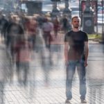 RELAZIONI ACCELERATE IN UN TEMPO CHE NON ASPETTA