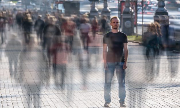 RELAZIONI ACCELERATE IN UN TEMPO CHE NON ASPETTA